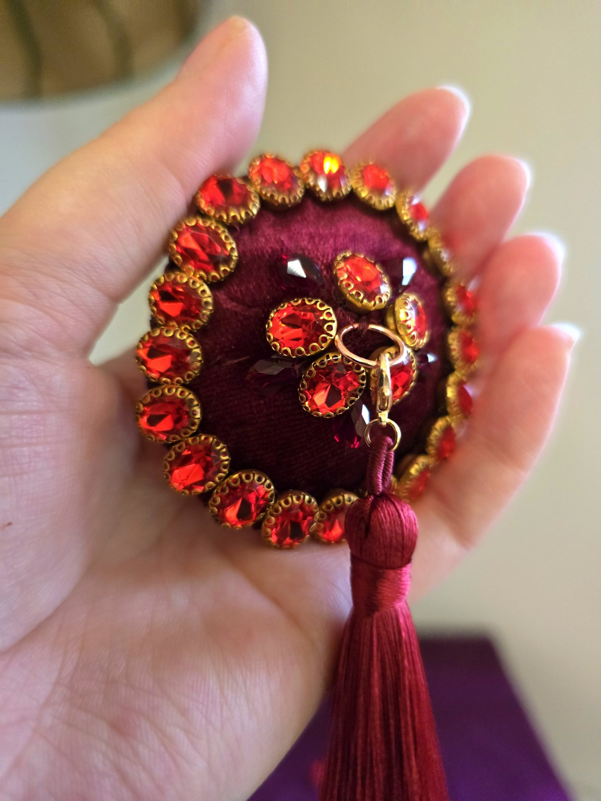 Tasselit Ruby Red - Image 2
